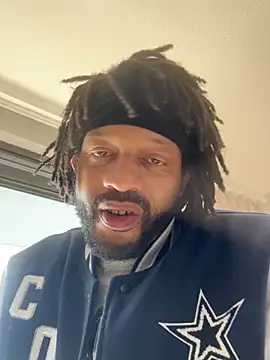 Snapshot of magic_man1085 chatting on 02-24-26, 02:37 magic man1085 online show from 02-24-26, 02:37