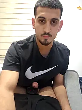 Snapshot of Bigcock311303 chatting on 03-26-26, 04:01 Bigcock311303 online show from 03-26-26, 04:01