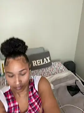 Snapshot of Jamalyce chatting on 02-06-26, 05:38 Jamalyce online show from 02-06-26, 05:38