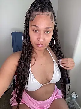 Snapshot of Jamalyce chatting on 02-28-26, 06:20 Jamalyce online show from 02-28-26, 06:20