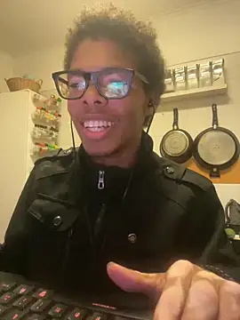 ELPikaPreta online show from 02-13-26, 03:57