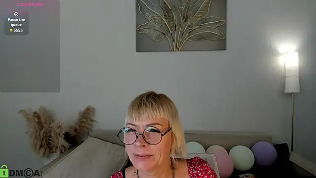 Snapshot of Ann_Annise chatting on 07-05-26, 12:39 Ann Annise online show from 07-05-26, 12:39