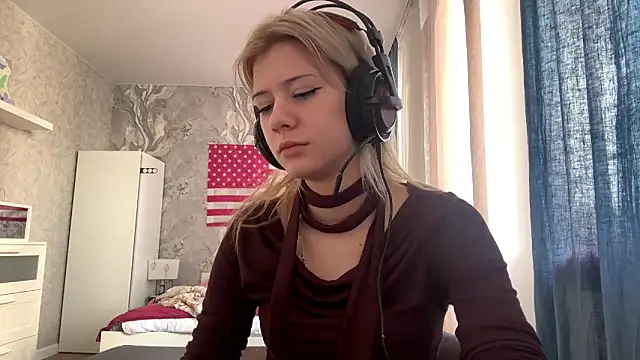 LadyFoxLove online show from 03-01-26, 11:01