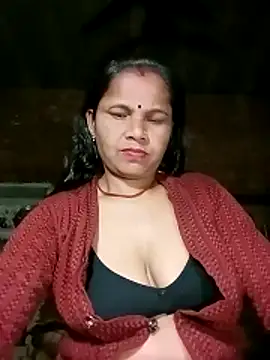 Snapshot of Pooja_sahu chatting on 02-28-26, 02:18 Pooja sahu online show from 02-28-26, 02:18