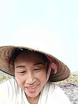 Snapshot of Ami-su chatting on 03-02-26, 05:08 Ami-su online show from 03-02-26, 05:08