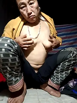 Ami-su online show from 03-14-26, 04:45