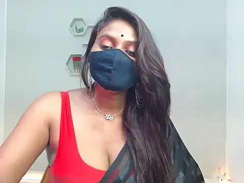Hotginni4 online show from 05-31-26, 06:09
