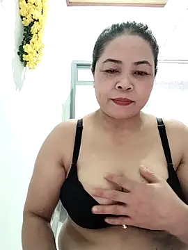 Snapshot of Baby-bigtits2026 chatting on 02-20-26, 03:58 Baby-bigtits2026 online show from 02-20-26, 03:58