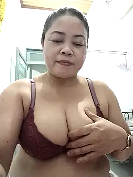 Baby-bigtits2026 online show from 03-23-26, 12:20