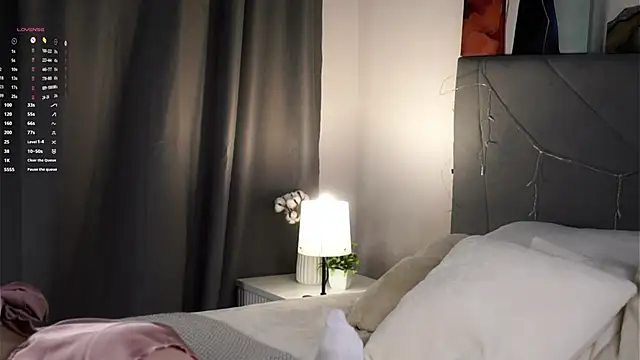 Snapshot of BlondellBolio chatting on 02-25-26, 09:13 BlondellBolio online show from 02-25-26, 09:13