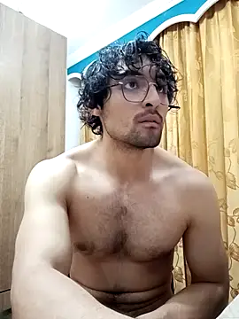 Snapshot of Apolo_Men chatting on 02-01-26, 06:23 Apolo Men online show from 02-01-26, 06:23