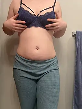 Snapshot of sweetandspicy2026 chatting on 03-04-26, 12:44 sweetandspicy2026 online show from 03-04-26, 12:44