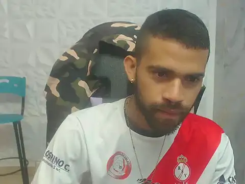 Snapshot of chacorta_ chatting on 02-19-26, 01:40 chacorta online show from 02-19-26, 01:40