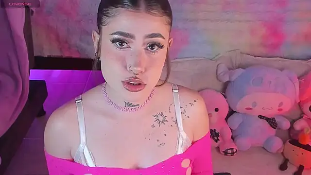 Tamara uwu online show from 04-15-26, 10:54