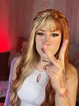Snapshot of Tamara_uwu chatting on 06-20-26, 01:41 Tamara uwu online show from 06-20-26, 01:41