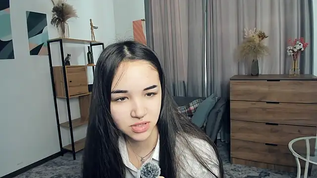 AvantgardAlone online show from 02-11-26, 09:14