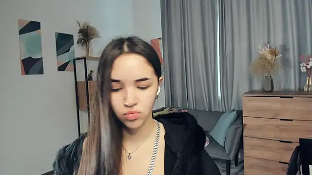 AvantgardAlone online show from 02-16-26, 08:32