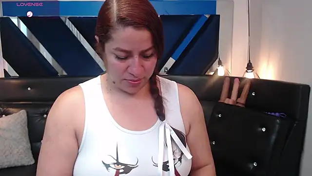 Snapshot of Alison-mar chatting on 07-15-26, 07:30 Alison-mar online show from 07-15-26, 07:30