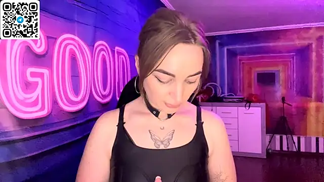 Vellora  online show from 05-23-26, 06:34