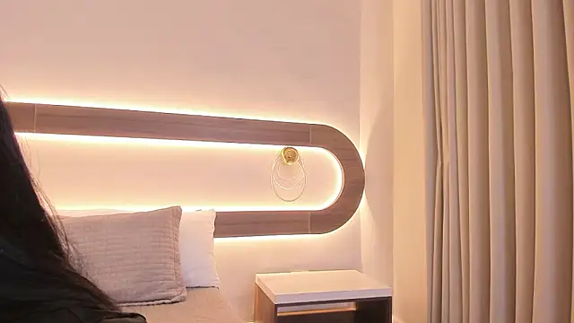 Snapshot of Violeta_sum chatting on 02-26-26, 12:15 Violeta sum online show from 02-26-26, 12:15