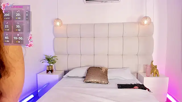 Snapshot of Dakota_Hills chatting on 02-25-26, 07:34 Dakota Hills online show from 02-25-26, 07:34