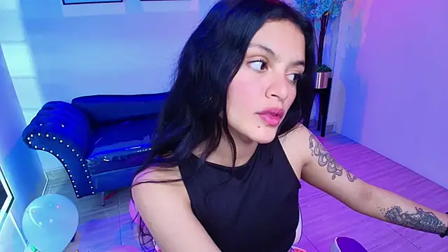 Maddie T18 online show from 04-16-26, 09:39