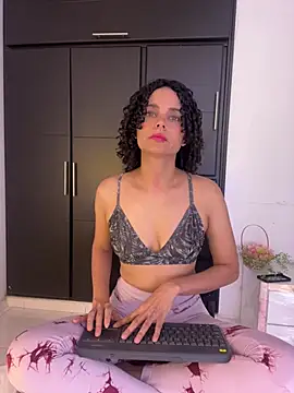 Nala OMG online show from 02-07-26, 07:39