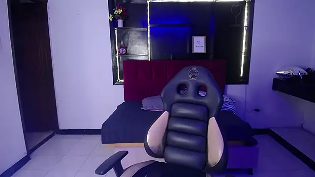 Perla lovely  online show from 03-28-26, 12:27