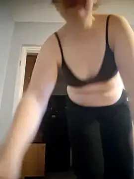 Snapshot of VitniKis chatting on 02-03-26, 06:40 VitniKis online show from 02-03-26, 06:40