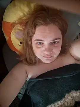 Snapshot of VitniKis chatting on 02-05-26, 08:52 VitniKis online show from 02-05-26, 08:52