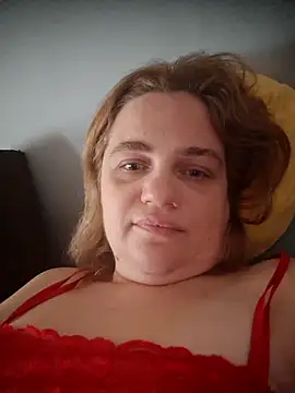 Snapshot of VitniKis chatting on 02-06-26, 02:09 VitniKis online show from 02-06-26, 02:09