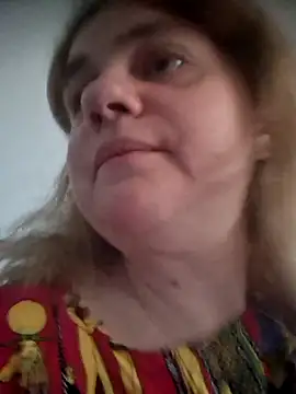 Snapshot of VitniKis chatting on 02-08-26, 09:02 VitniKis online show from 02-08-26, 09:02