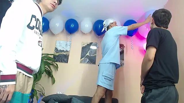 DesiresOfOlympus  online show from 03-08-26, 08:45