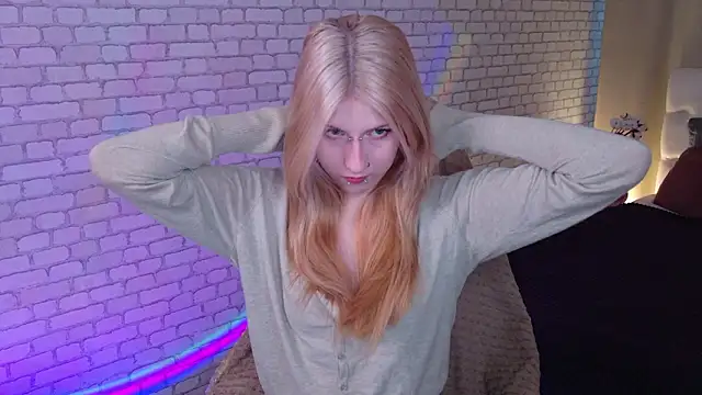 Snapshot of alicedews chatting on 02-28-26, 01:45 alicedews online show from 02-28-26, 01:45