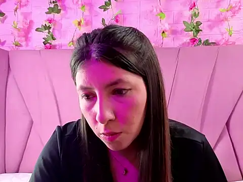 Snapshot of EmberCooper_ chatting on 02-05-26, 01:32 EmberCooper online show from 02-05-26, 01:32