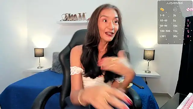 Emma Mendozaa online show from 02-10-26, 11:47