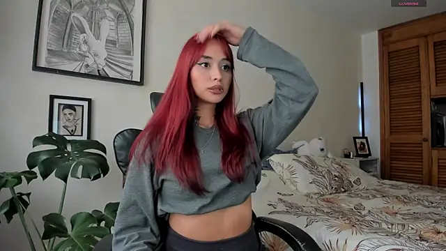 Vanessarte  online show from 03-10-26, 04:01