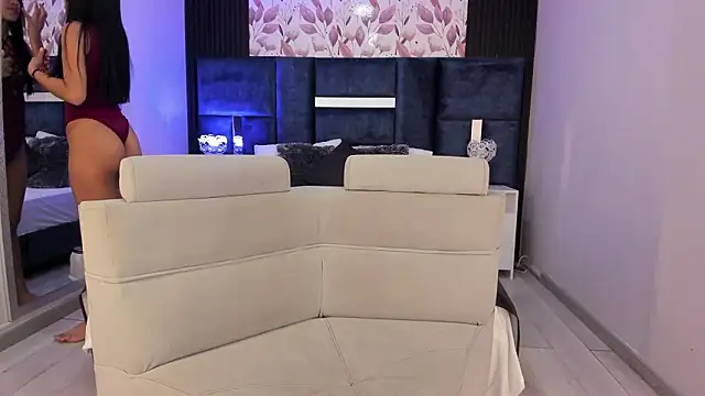 AllanaOrtiz   online show from 02-23-26, 07:55