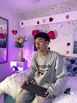 Snapshot of David_Banks_ chatting on 02-22-26, 12:36 David Banks online show from 02-22-26, 12:36