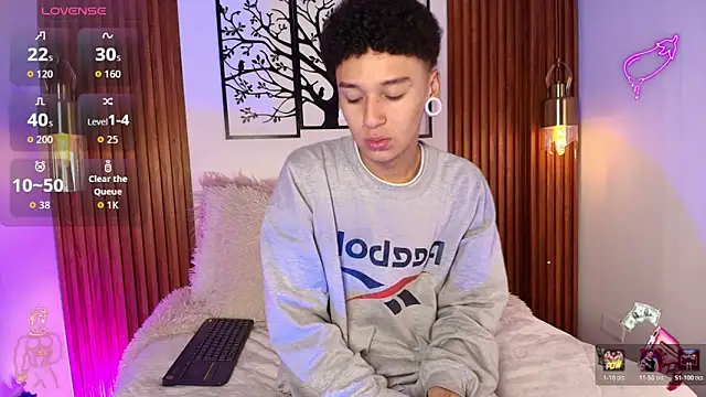 Snapshot of David_Banks_ chatting on 02-25-26, 12:48 David Banks online show from 02-25-26, 12:48