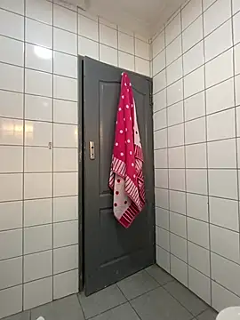 Snapshot of BankssWithTheBenz chatting on 02-11-26, 01:16 BankssWithTheBenz online show from 02-11-26, 01:16