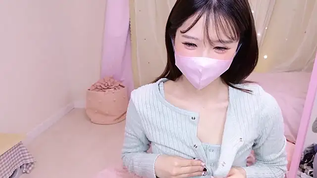  MIYUnya online show from 04-11-26, 01:10