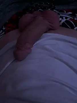 Snapshot of Netflixundcock chatting on 02-17-26, 11:22 Netflixundcock online show from 02-17-26, 11:22