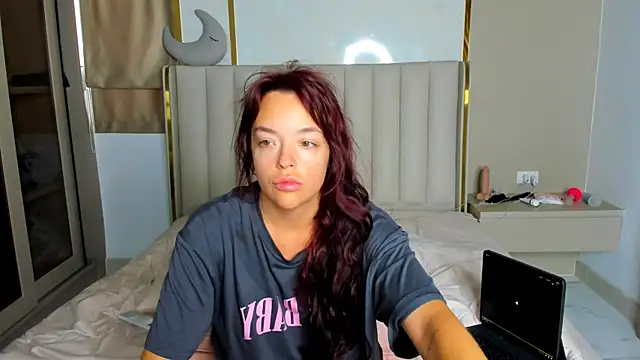 stellaa quenn online show from 07-16-26, 12:05