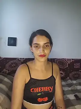SoniaMoonnnnn online show from 06-09-26, 06:19