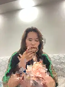 Snapshot of Youyou_12 chatting on 02-04-26, 01:28 Youyou 12 online show from 02-04-26, 01:28