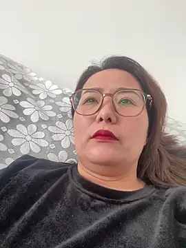 Snapshot of Youyou_12 chatting on 02-07-26, 02:59 Youyou 12 online show from 02-07-26, 02:59