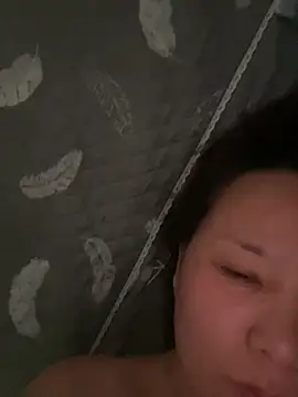 Snapshot of Youyou_12 chatting on 02-10-26, 01:43 Youyou 12 online show from 02-10-26, 01:43