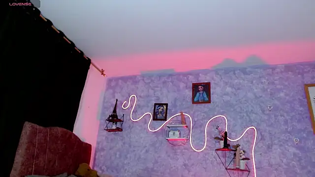 Everlin  Hot  online show from 03-15-26, 02:06