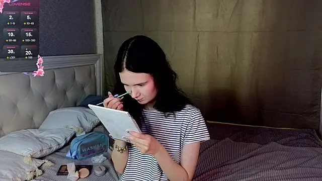 Glow hollow online show from 02-21-26, 04:13